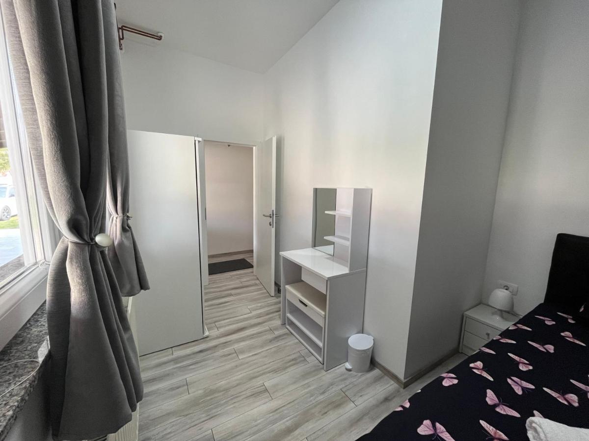 Apartment Tilia Оточац Экстерьер фото